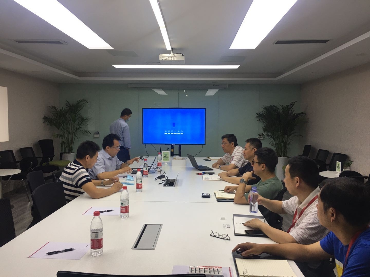 东南大学赵池航教授来三宝科技进行技术交流
