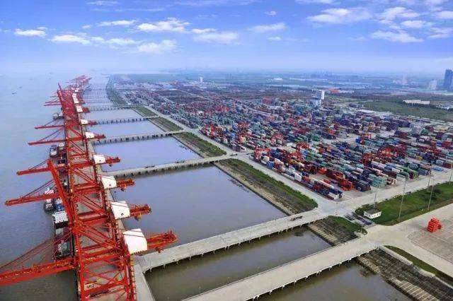 AI人工智能技术助力箱号识别系统更聪明、更准确、更易用 —三宝科技中标太仓港闸口智能化改造项目